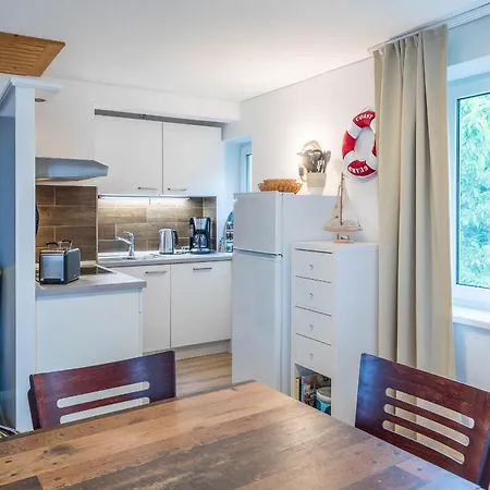 Appartement Haus Seeblick 15 *